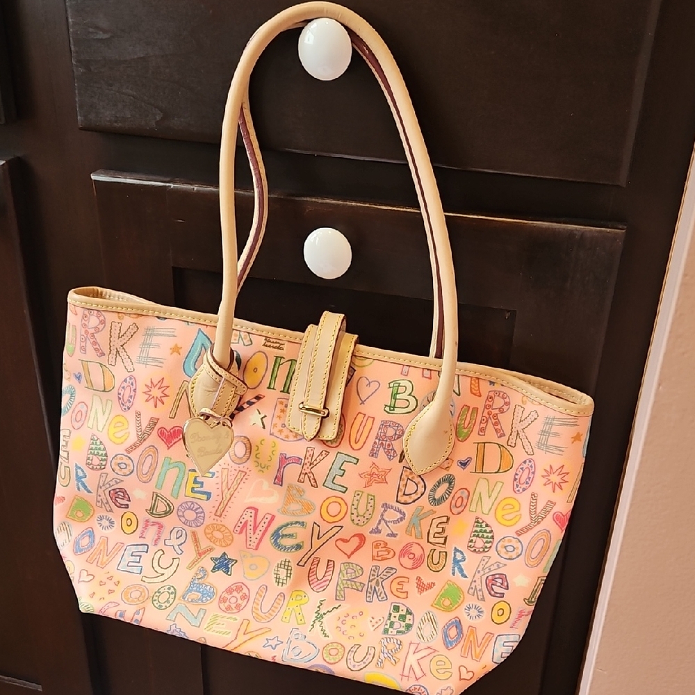 Dooney & Bourke Pink/multi Tote Bag with Spacious Design